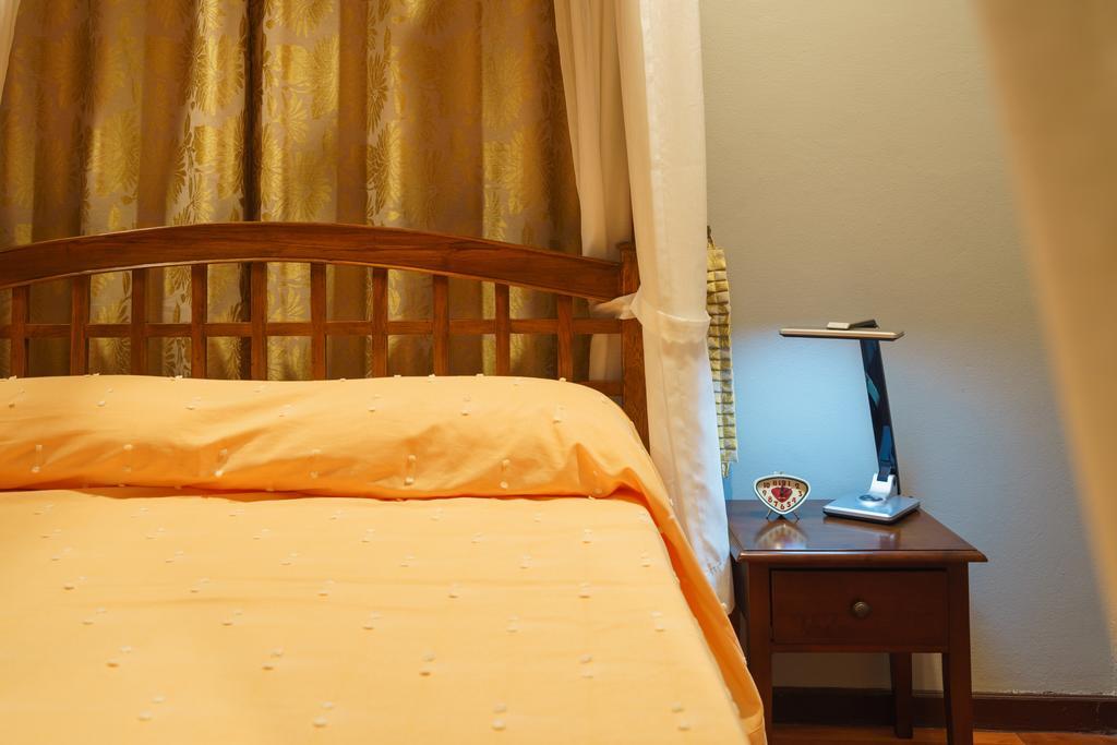 Luxury Town House In The Heart Of The Old City 치앙마이 외부 사진