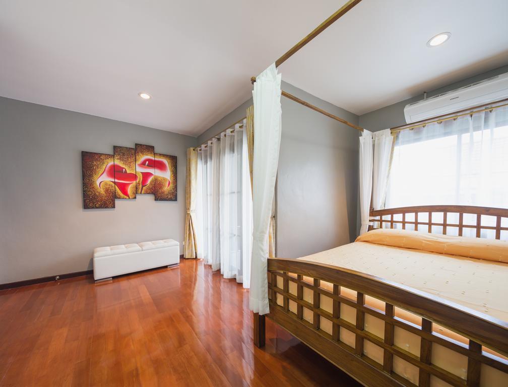 Luxury Town House In The Heart Of The Old City 치앙마이 외부 사진