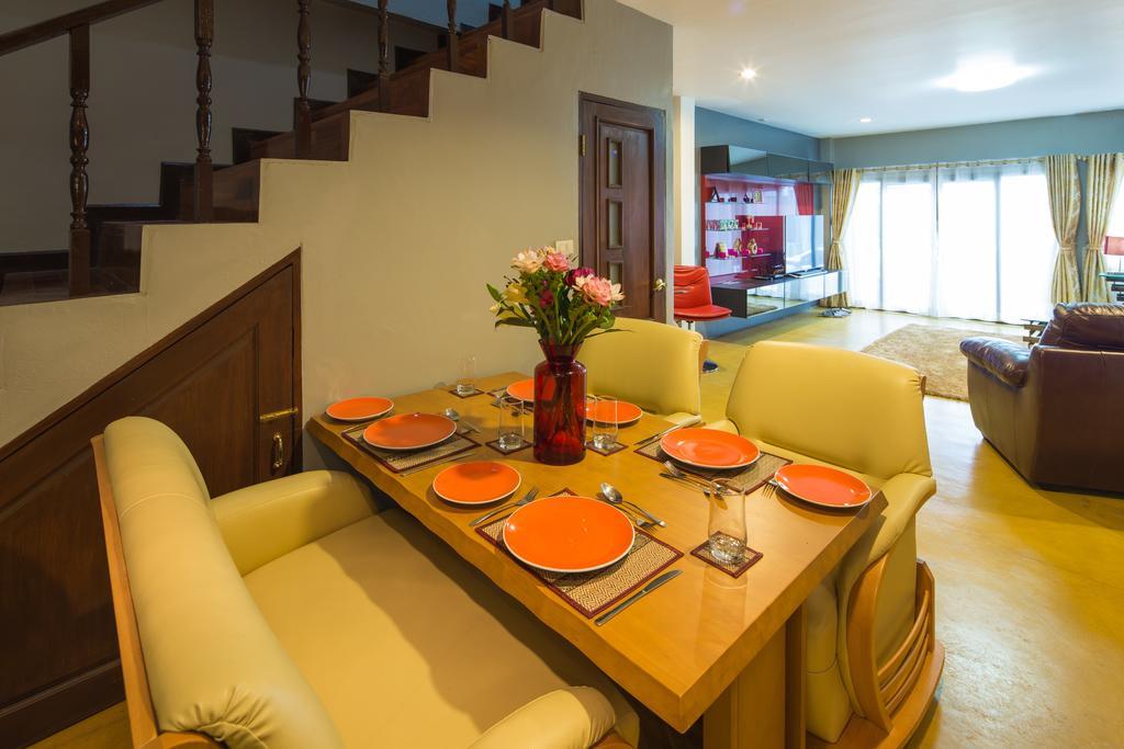 Luxury Town House In The Heart Of The Old City 치앙마이 외부 사진